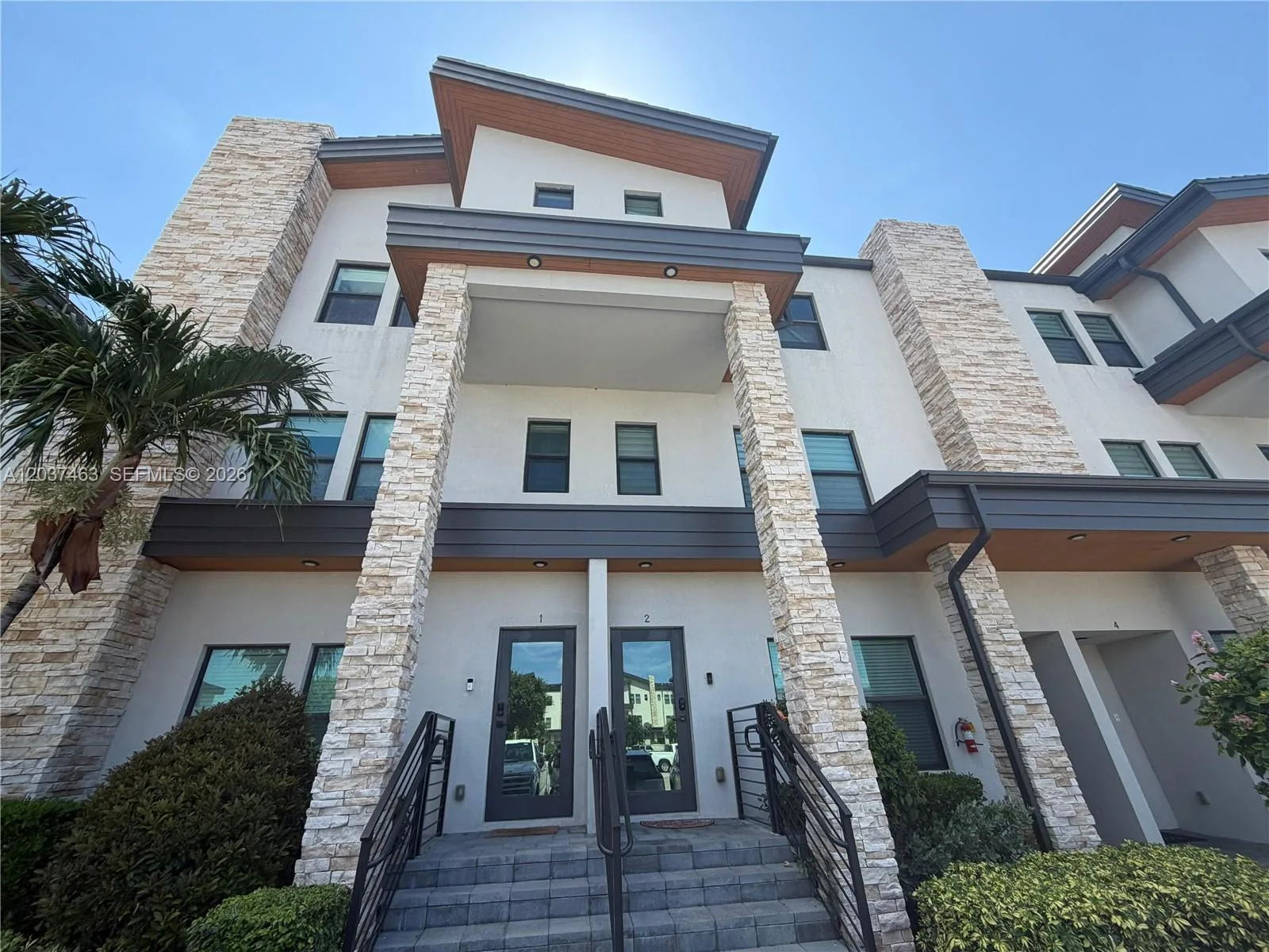 10467 NW 82nd St # 2, Doral, FL 33178