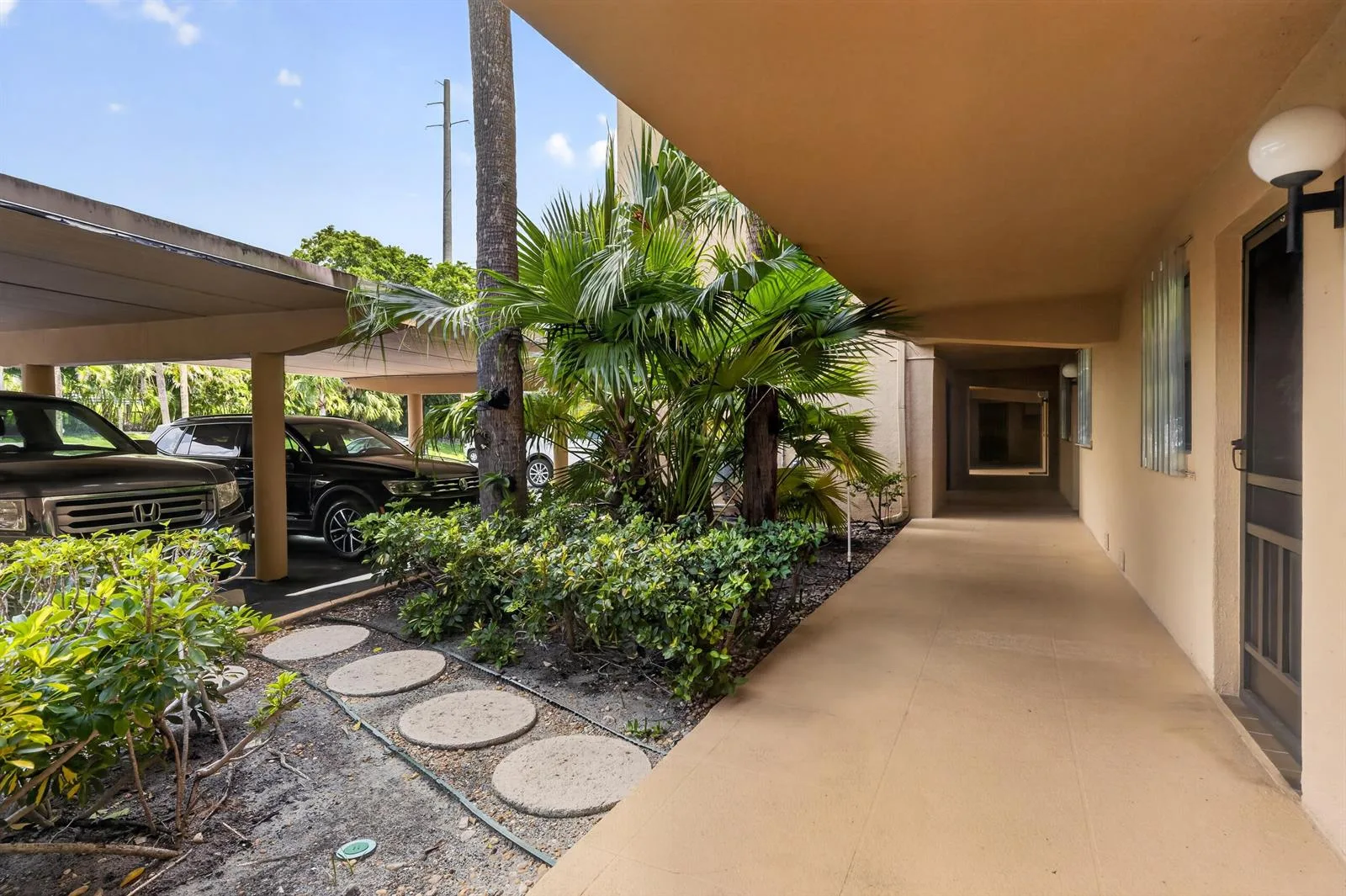 1036 US Highway 1 # 121, North Palm Beach, FL 33408 photo 4