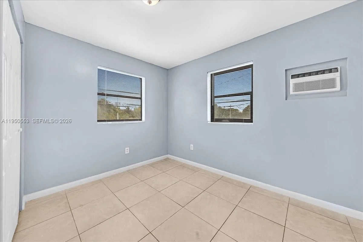 365 NW 8th St # 202, Miami, FL 33136 photo 8
