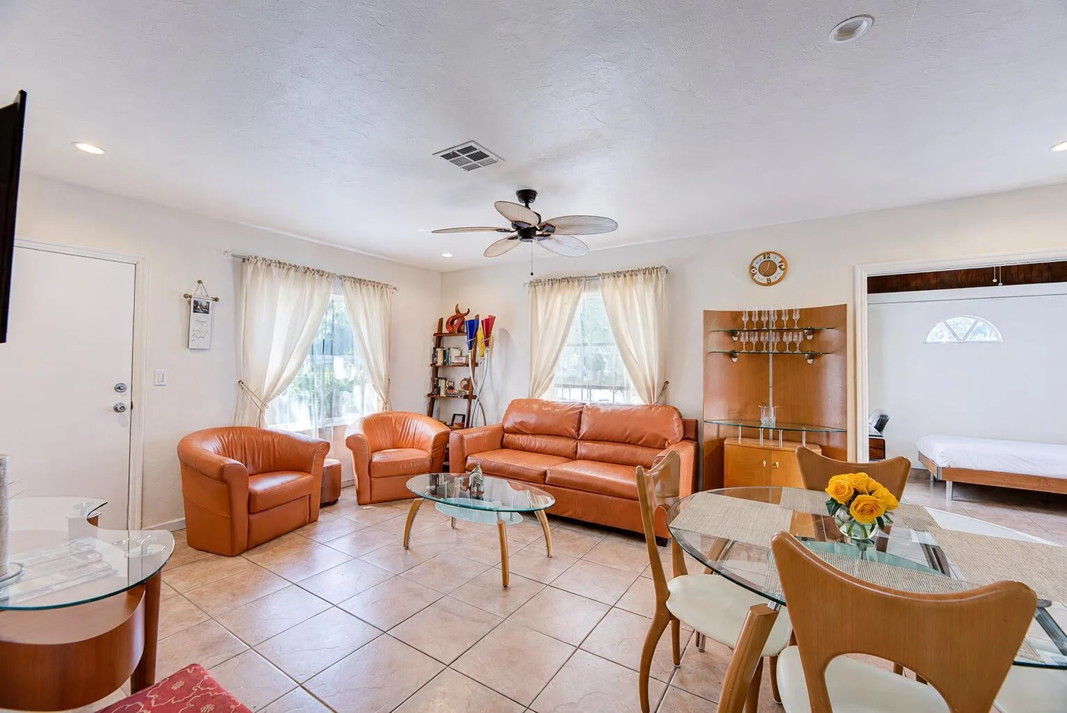 1136 NE 17th Way # 1-2, Fort Lauderdale, FL 33304