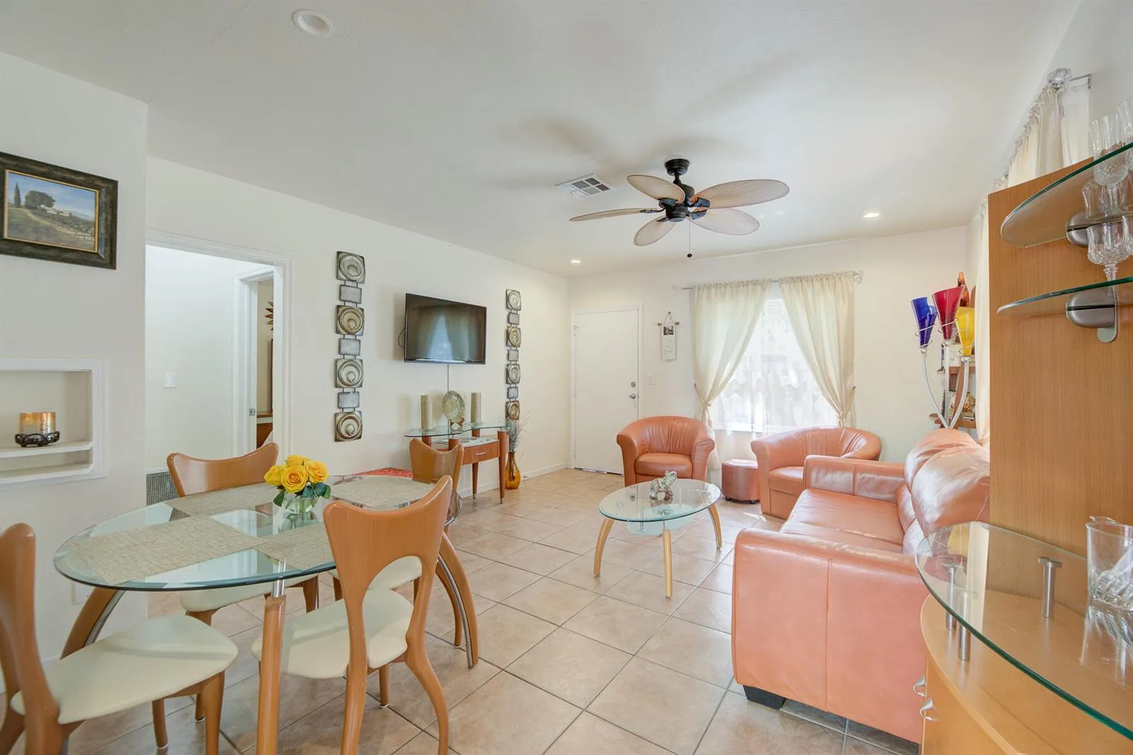 1136 NE 17th Way # 1-2, Fort Lauderdale, FL 33304 photo 2