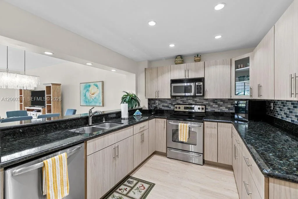 251 Crandon Blvd # 325, Key Biscayne, FL 33149 photo 7