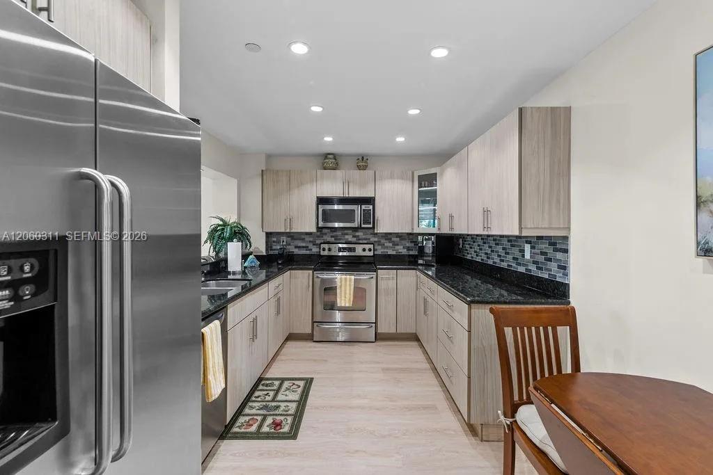 251 Crandon Blvd # 325, Key Biscayne, FL 33149 photo 9