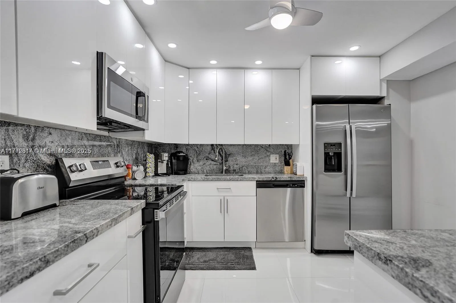 2301 S Ocean Dr # 1007, Hollywood, FL 33019 photo 12