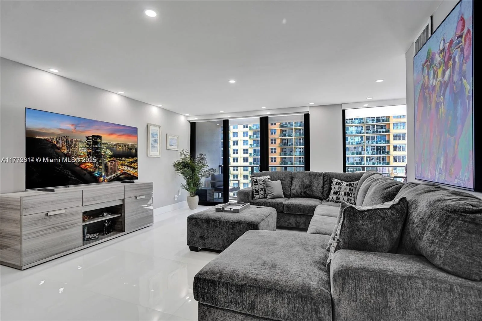 2301 S Ocean Dr # 1007, Hollywood, FL 33019 photo 5