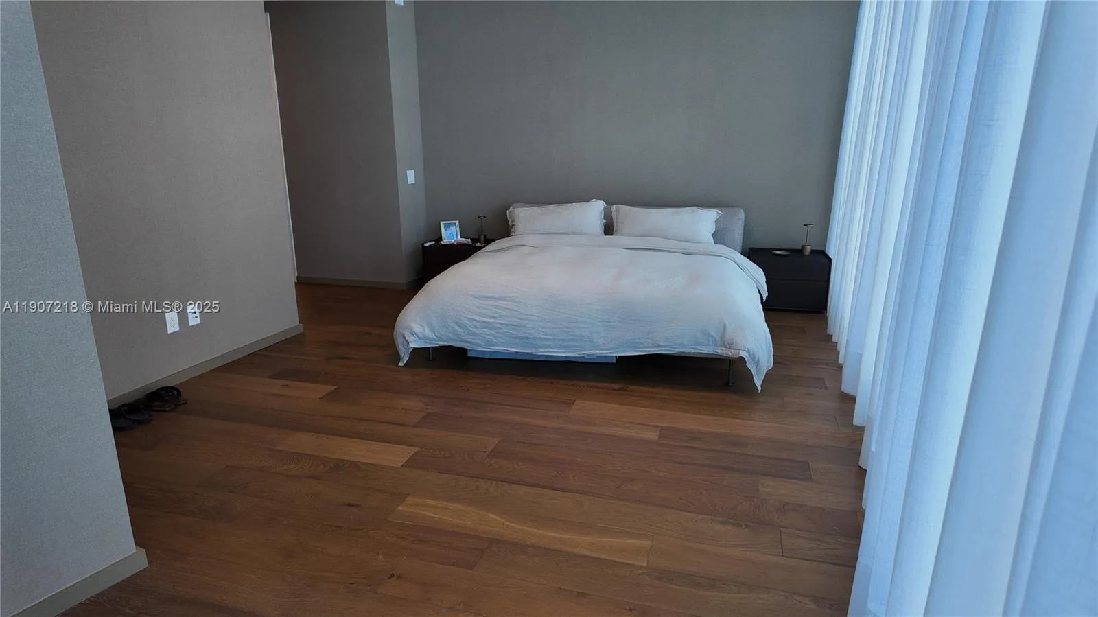 18555 Collins Ave # 905, Sunny Isles Beach, FL 33160 photo 12