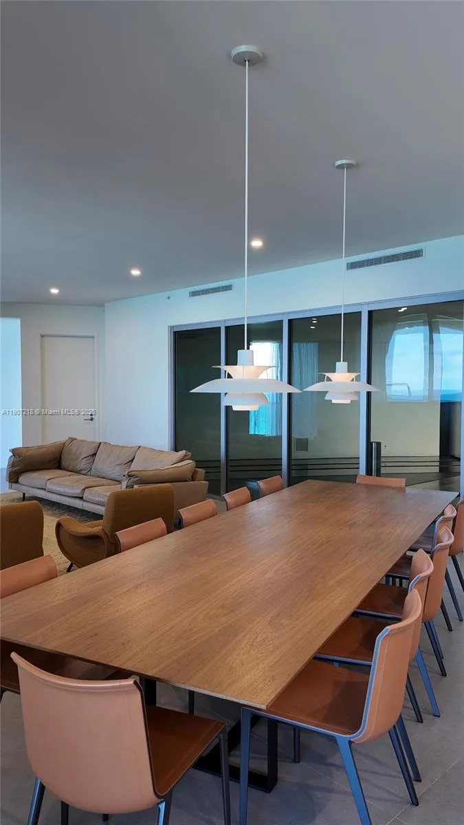 18555 Collins Ave # 905, Sunny Isles Beach, FL 33160 photo 4