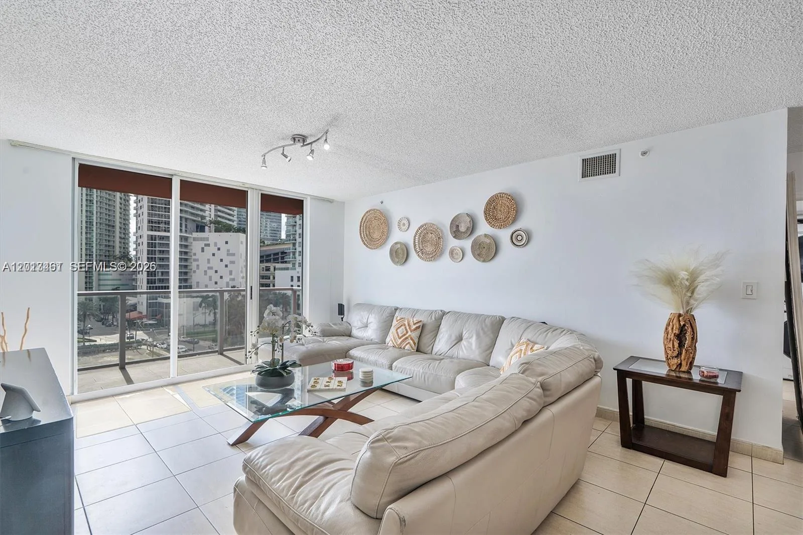 1155 Brickell Bay Dr # 603, Miami, FL 33131 — zdjęcie 2