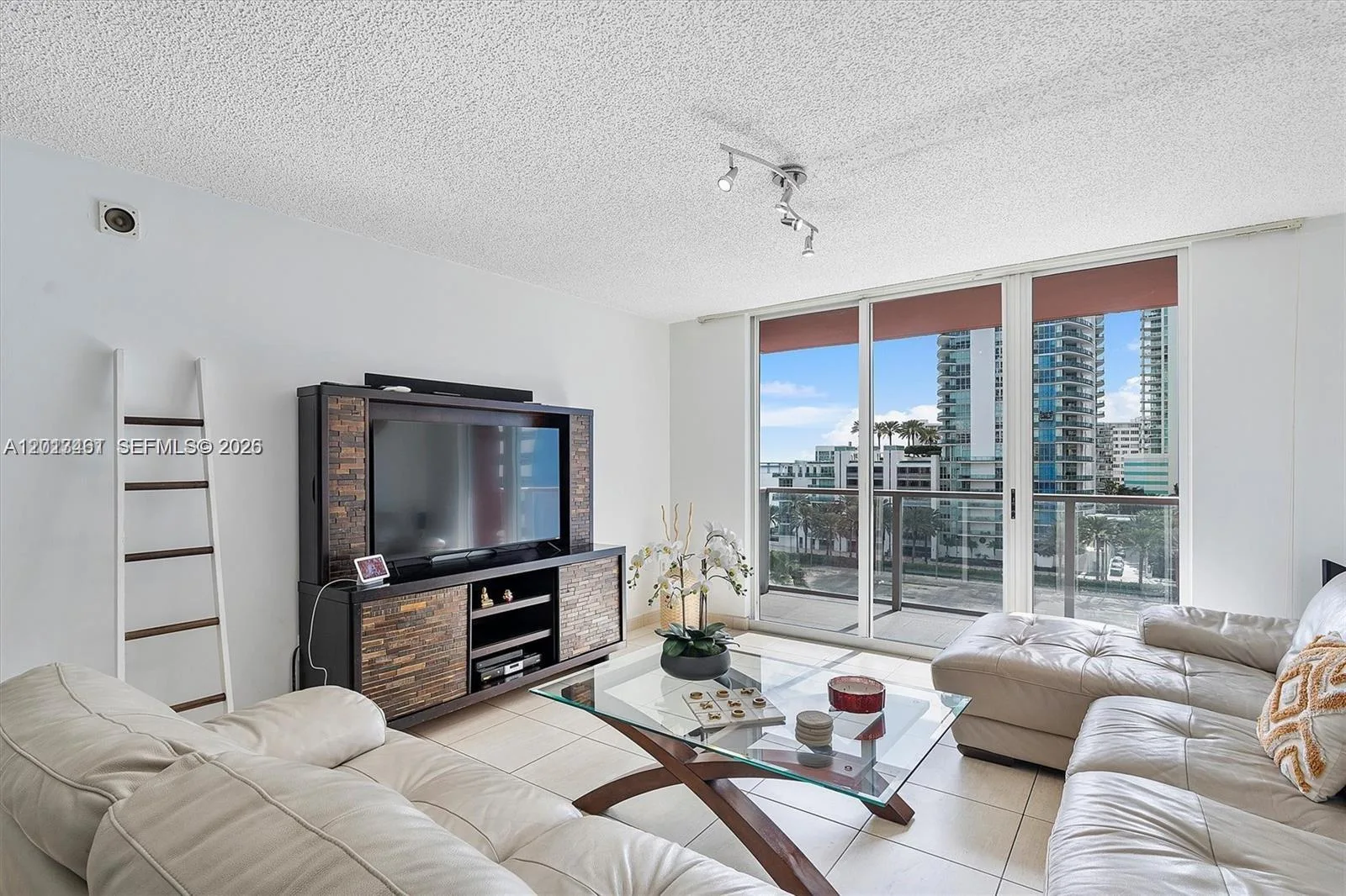 1155 Brickell Bay Dr # 603, Miami, FL 33131 — zdjęcie 3