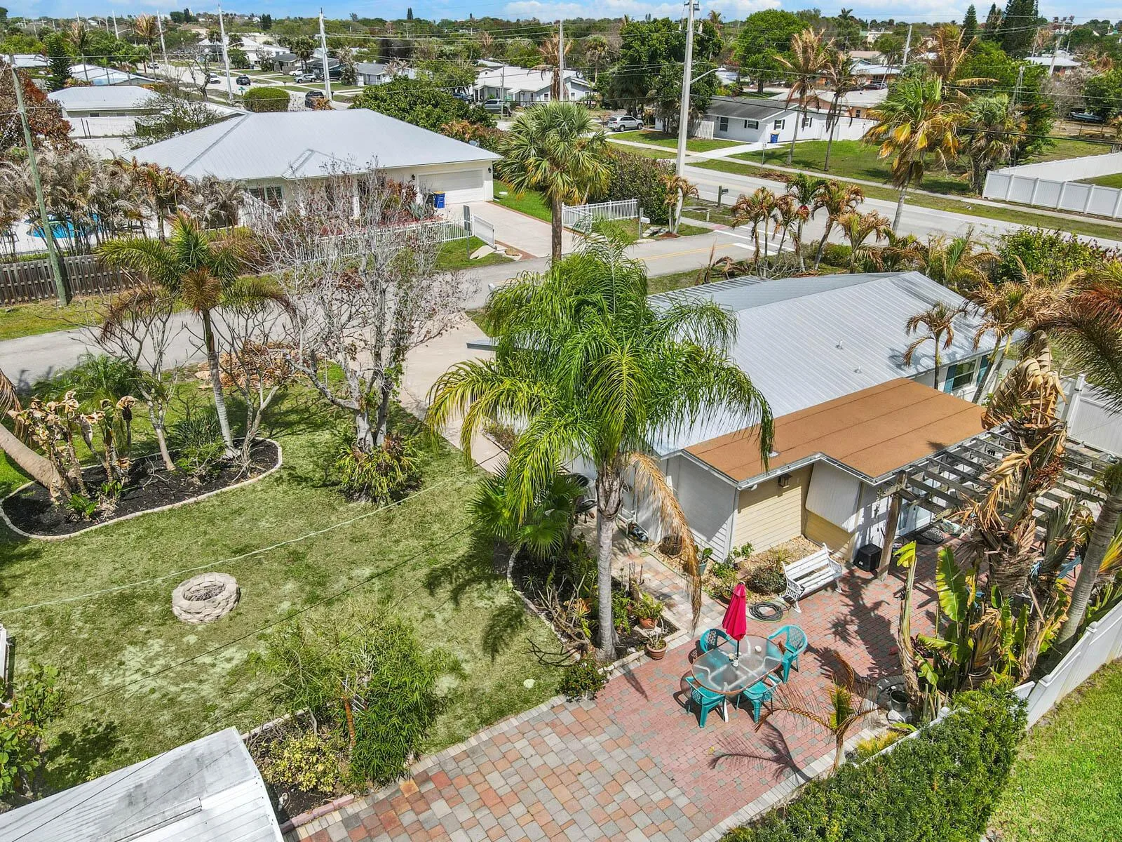 1180 NE Crescent Street, Jensen Beach, FL 34957 photo 3