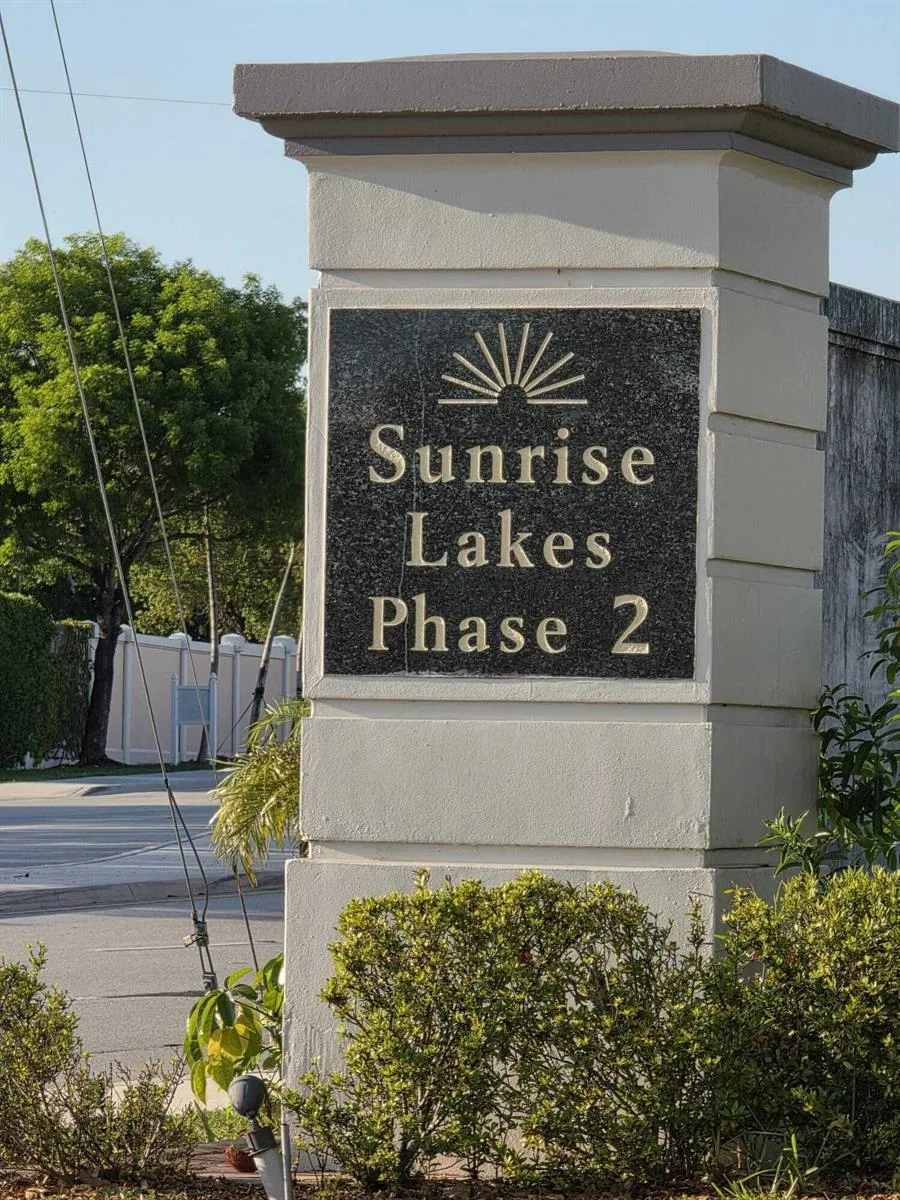 8400 Sunrise Lakes Boulevard # 107, Sunrise, FL 33322