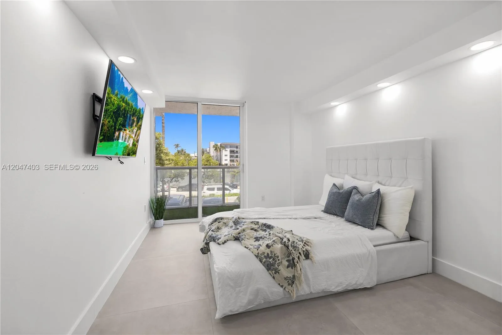 2457 Collins Ave # 201, Miami Beach, FL 33140 photo 6
