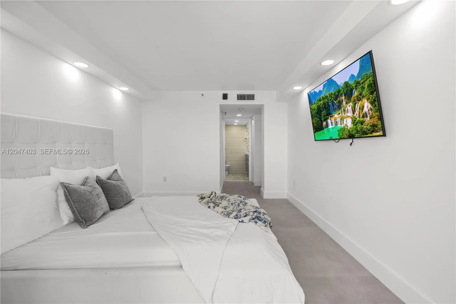 2457 Collins Ave # 201, Miami Beach, FL 33140 photo 7