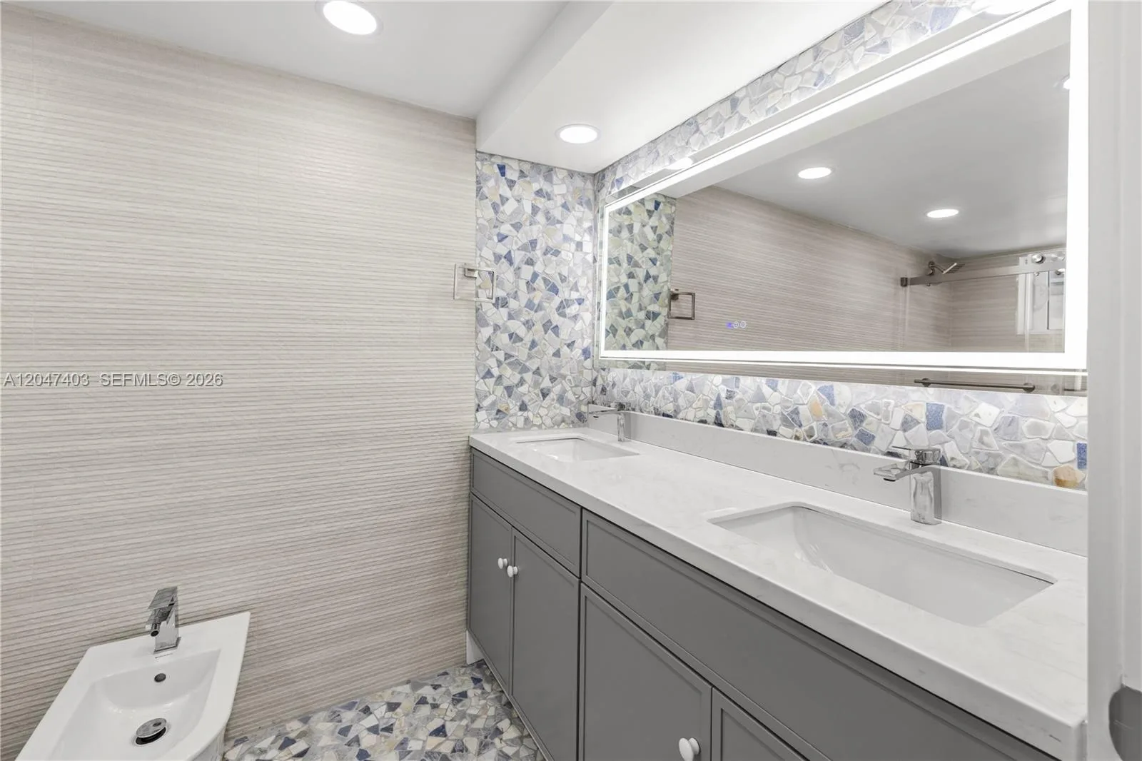 2457 Collins Ave # 201, Miami Beach, FL 33140 photo 9