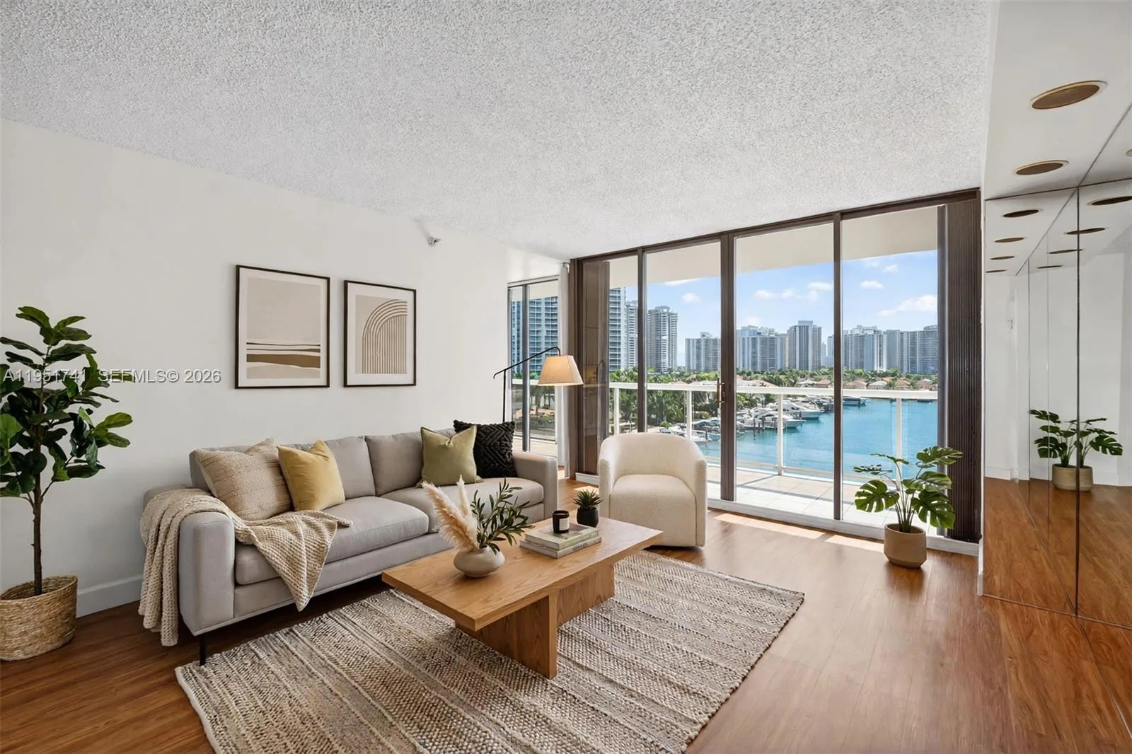 3640 Yacht Club Dr # 708, Aventura, FL 33180