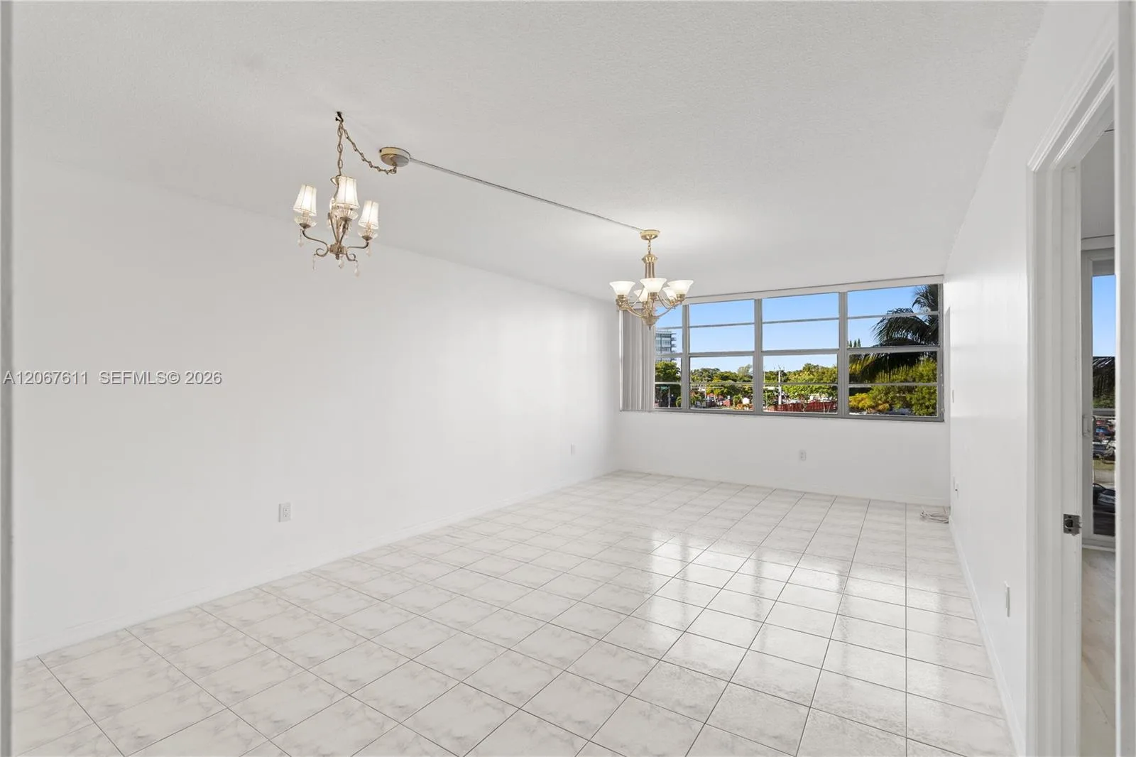 1351 NE Miami Gardens Dr # 301E, Miami, FL 33179