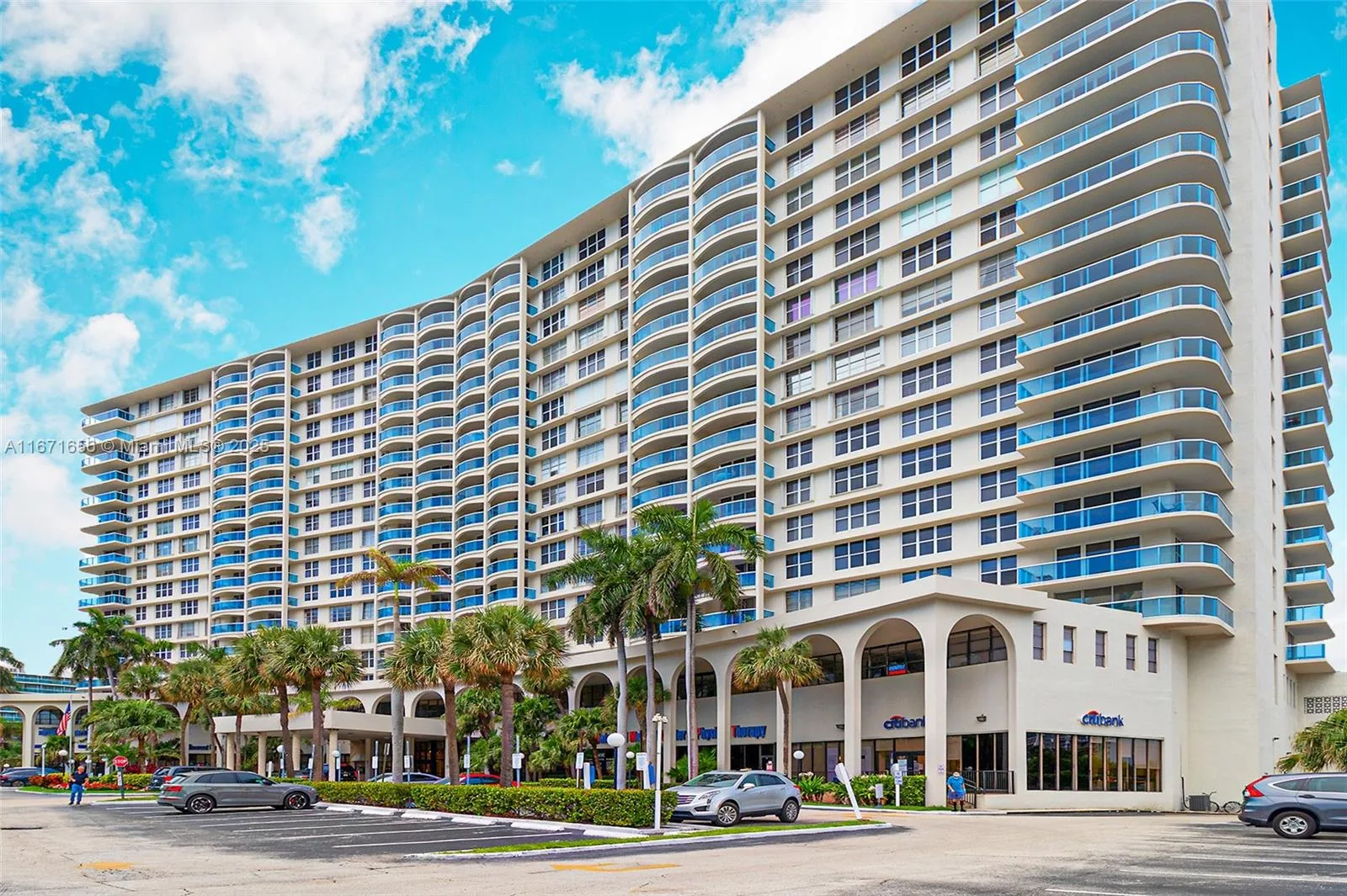 3800 S Ocean Dr # 415, Hollywood, FL 33019