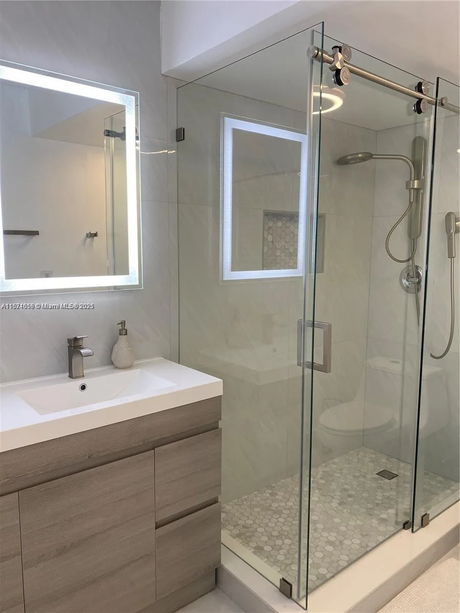 3800 S Ocean Dr # 415, Hollywood, FL 33019 photo 12