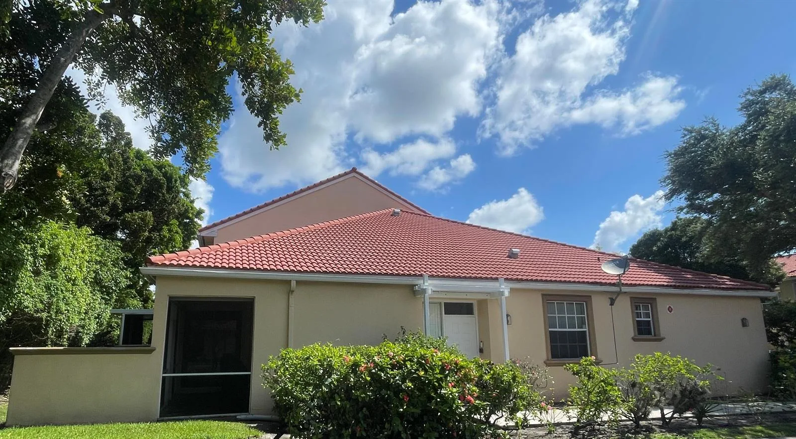 9858 Royal Palm Boulevard # 3-14, Coral Springs, FL 33065