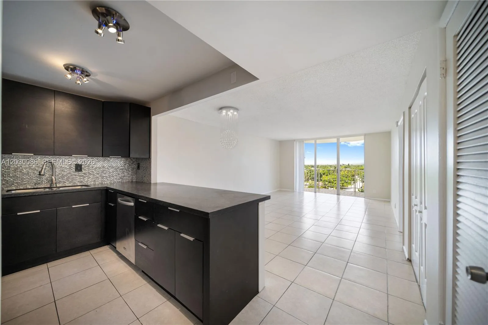 16740 NE 9th Ave # 609, North Miami Beach, FL 33162