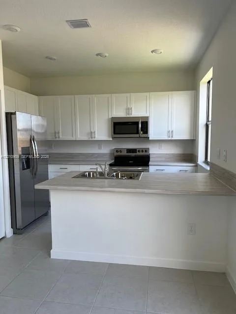 13102 SW 232nd Ln # 13102, Miami, FL 33032 photo 3