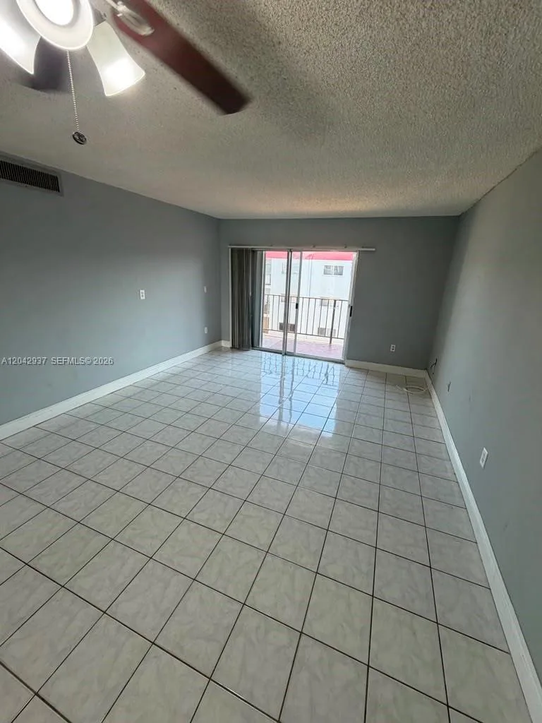 6070 W 19th Ave # 314, Hialeah, FL 33012