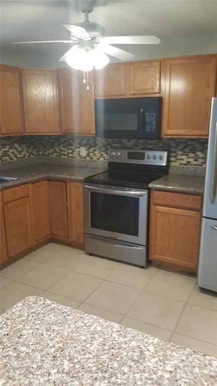 180 NE 12th Avenue # 17a, Hallandale Beach, FL 33009