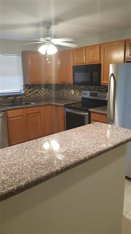 180 NE 12th Avenue # 17a, Hallandale Beach, FL 33009 photo 2