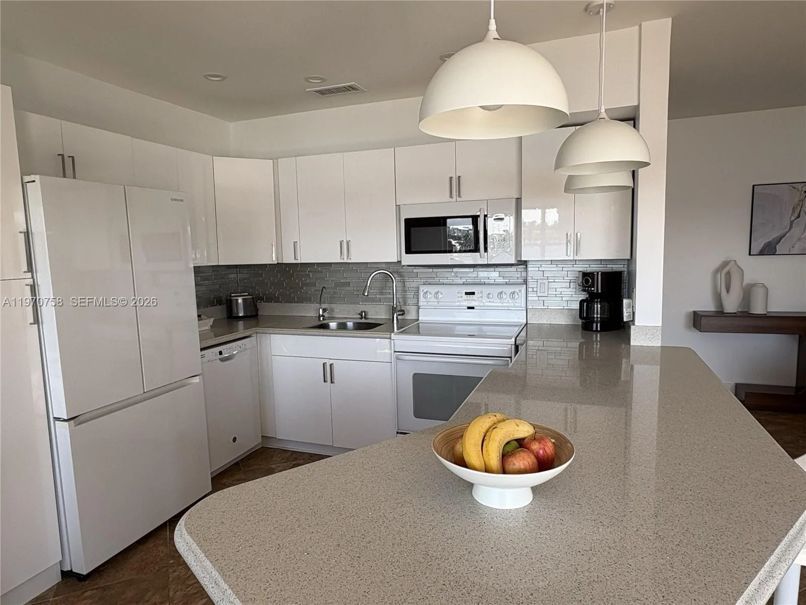 1201 S Riverside Dr # 107, Pompano Beach, FL 33062 photo 10