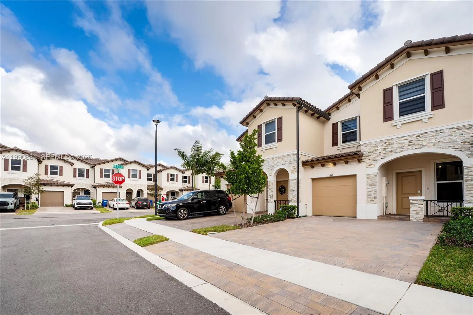5514 NW 27th St, Lauderhill, FL 33313