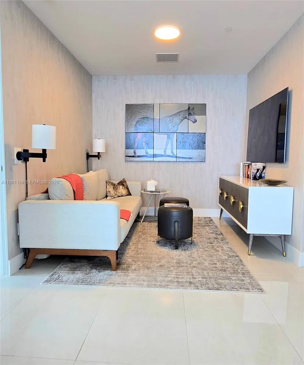 18975 Collins Ave # 2504, Sunny Isles Beach, FL 33160 photo 3