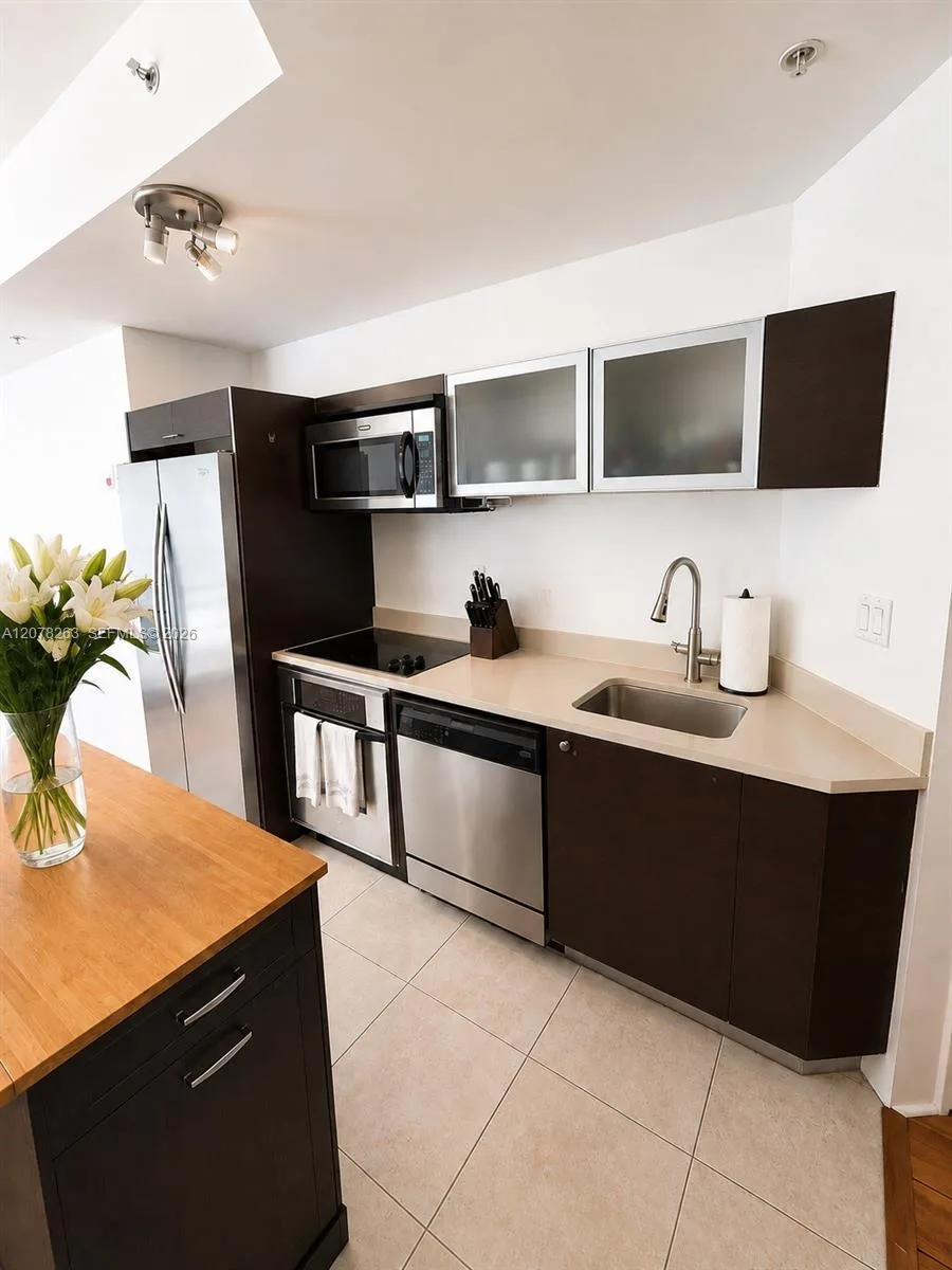 1900 N Bayshore Dr # 3005, Miami, FL 33132 photo 3