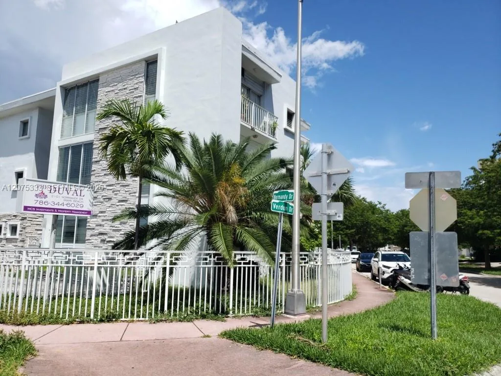 2101 Normandy Dr # 206, Miami Beach, FL 33141 — zdjęcie 3