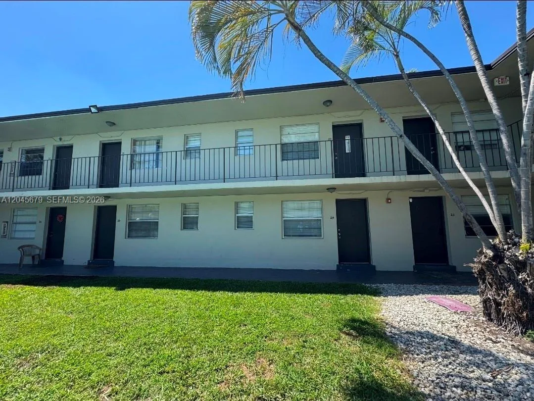 3901 SW 112th Ave # 24, Miami, FL 33165