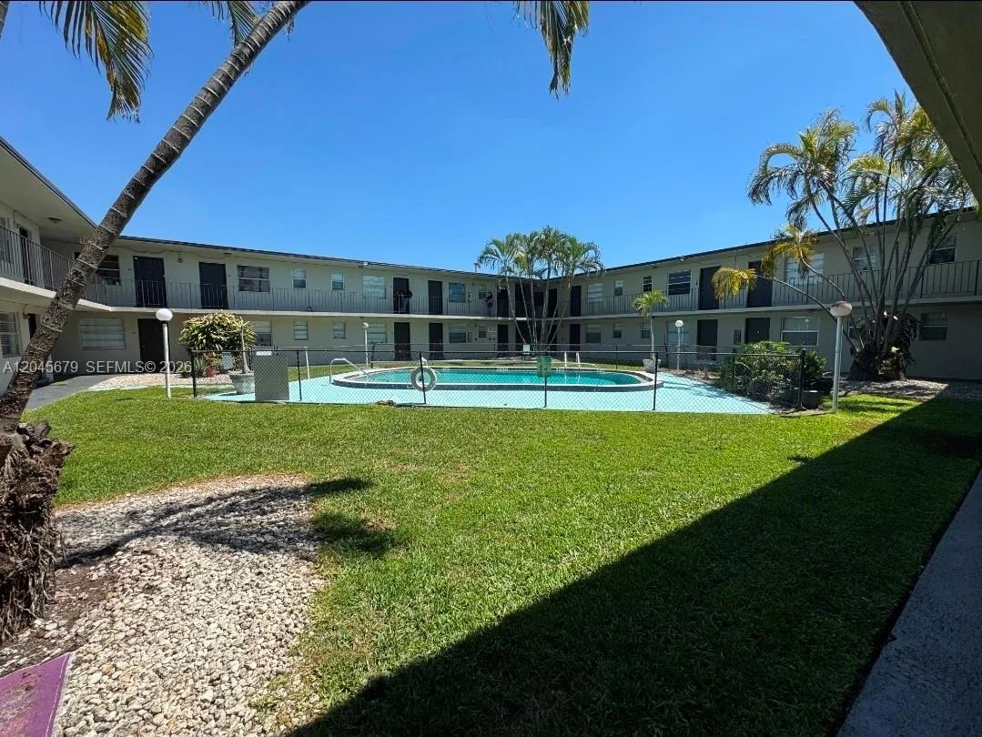 3901 SW 112th Ave # 24, Miami, FL 33165 photo 2