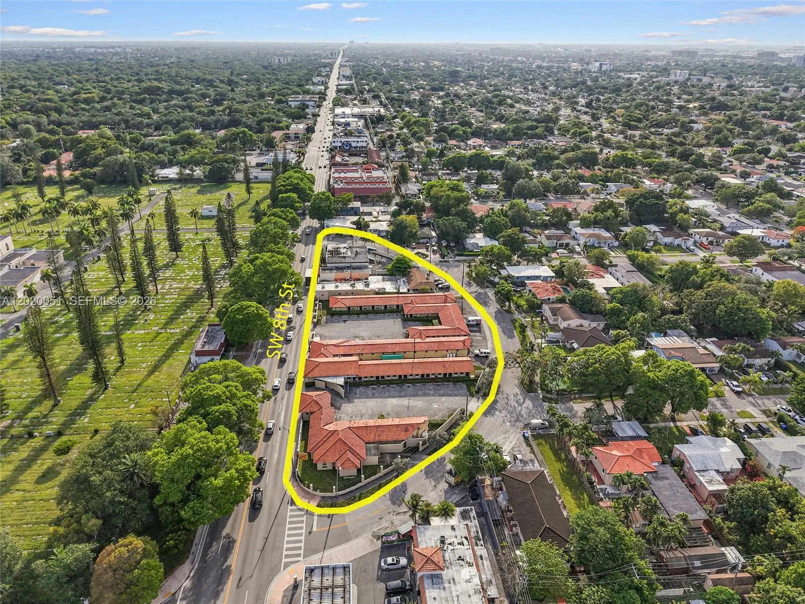 4445 SW 8th St, Miami, FL 33134 photo 4