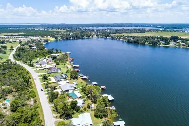 1518 Mangrove Street, Lake Placid, FL 33852 photo 6