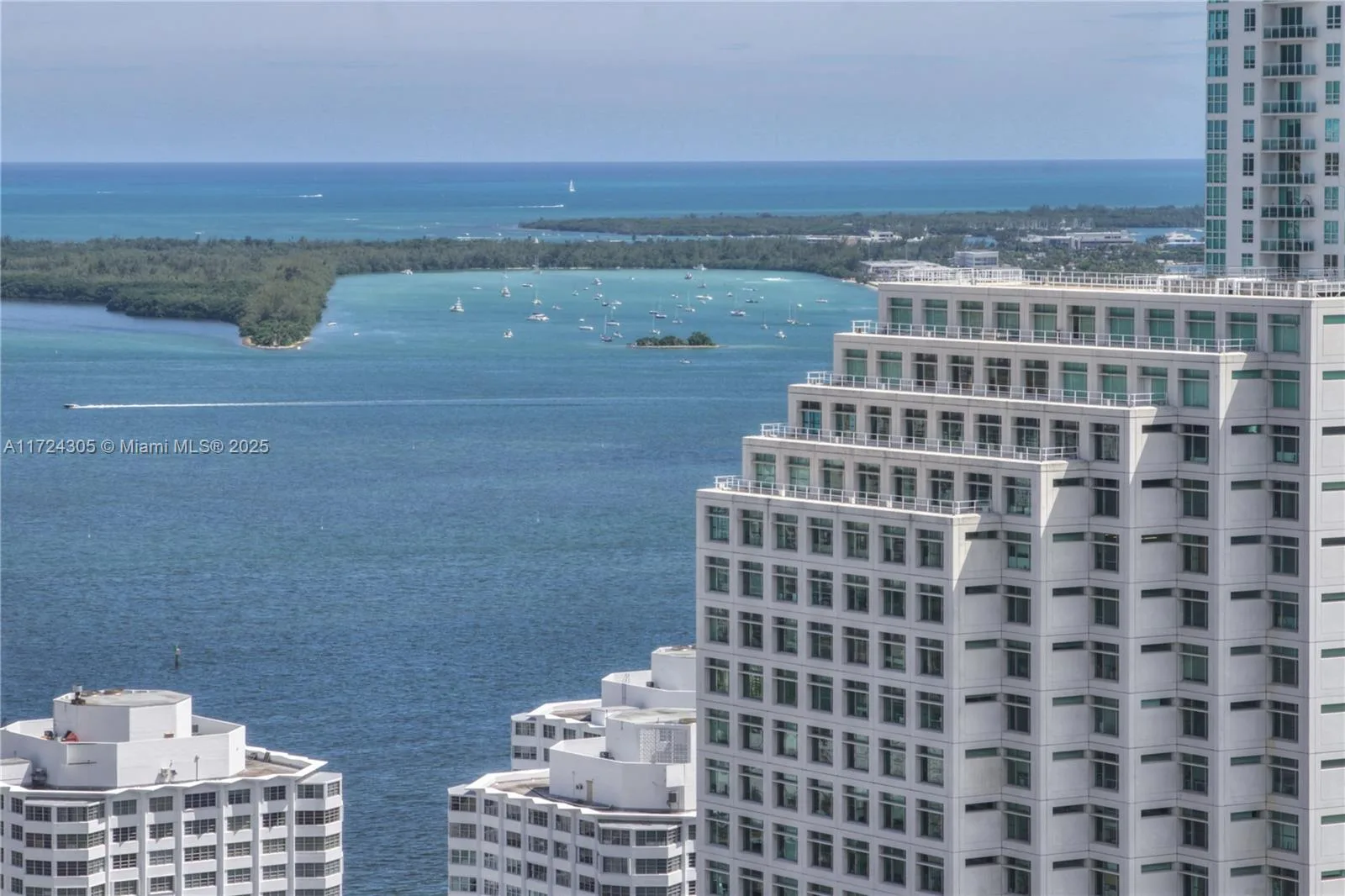 68 SE 6th St # 3511, Miami, FL 33131