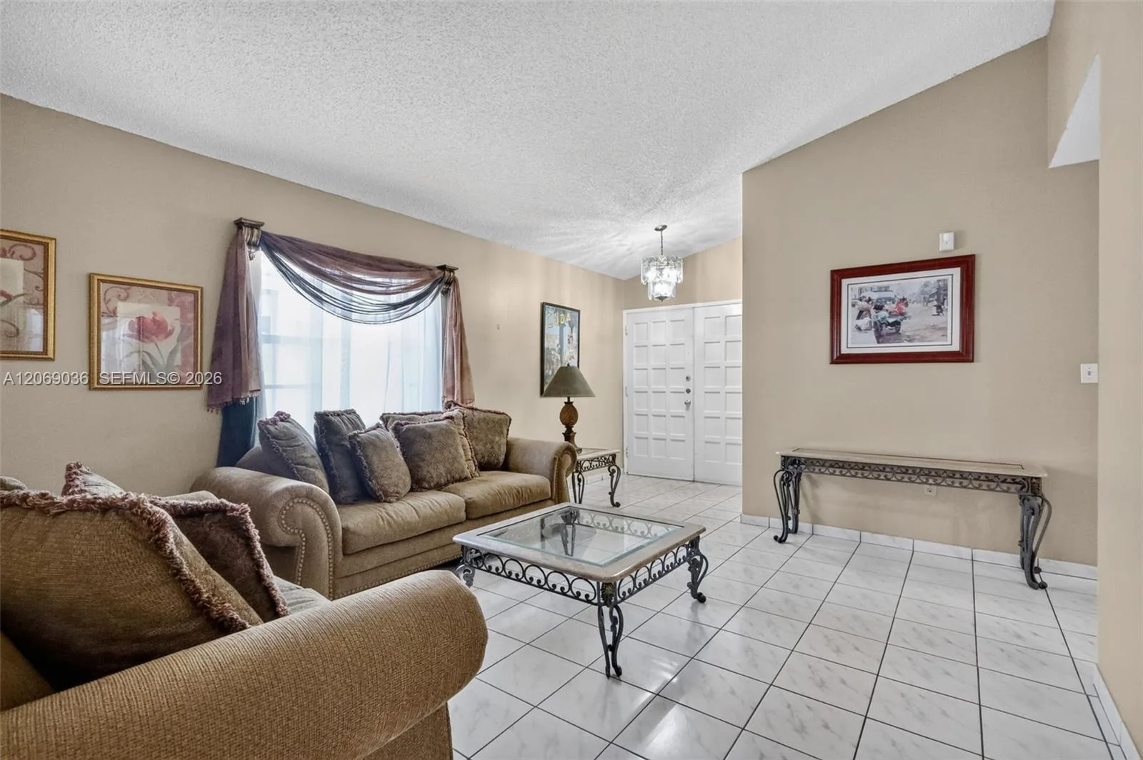 6983 W 24th Ln, Hialeah, FL 33016 photo 4
