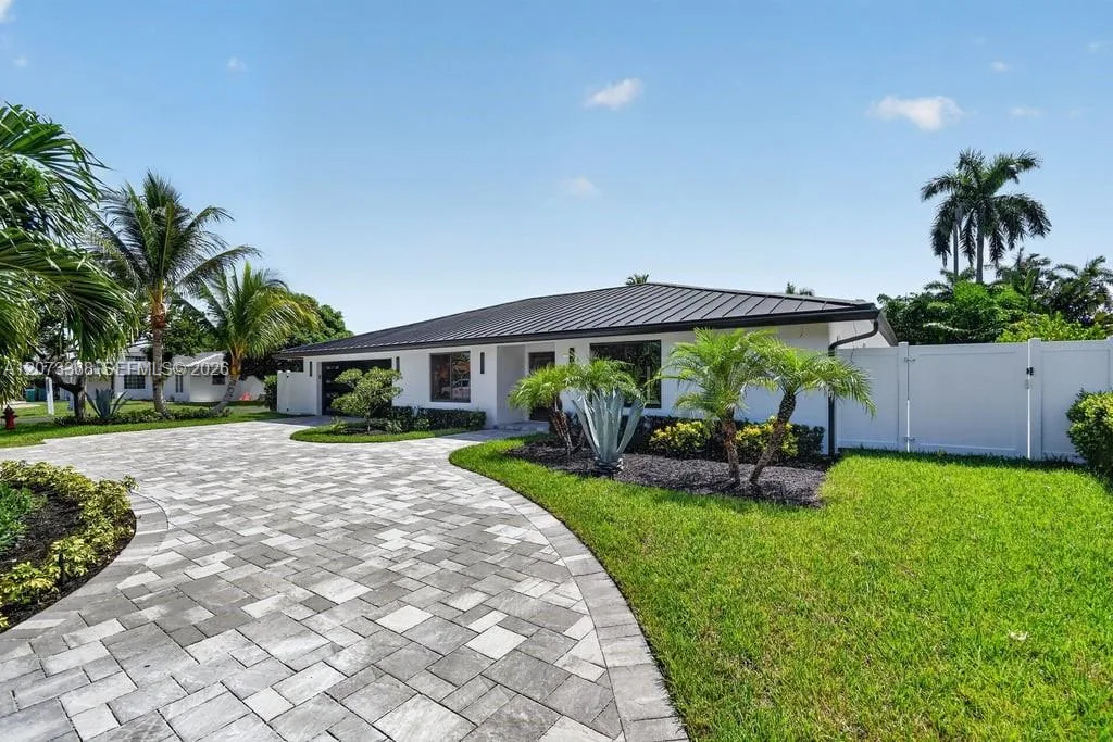 2802 SW 5th St, Boynton Beach, FL 33435 photo 2