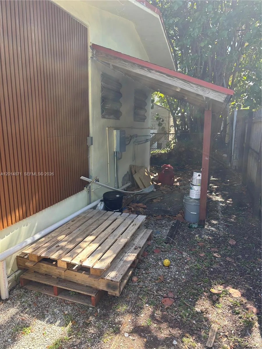 116 Allen Rd, West Park, FL 33023 photo 12