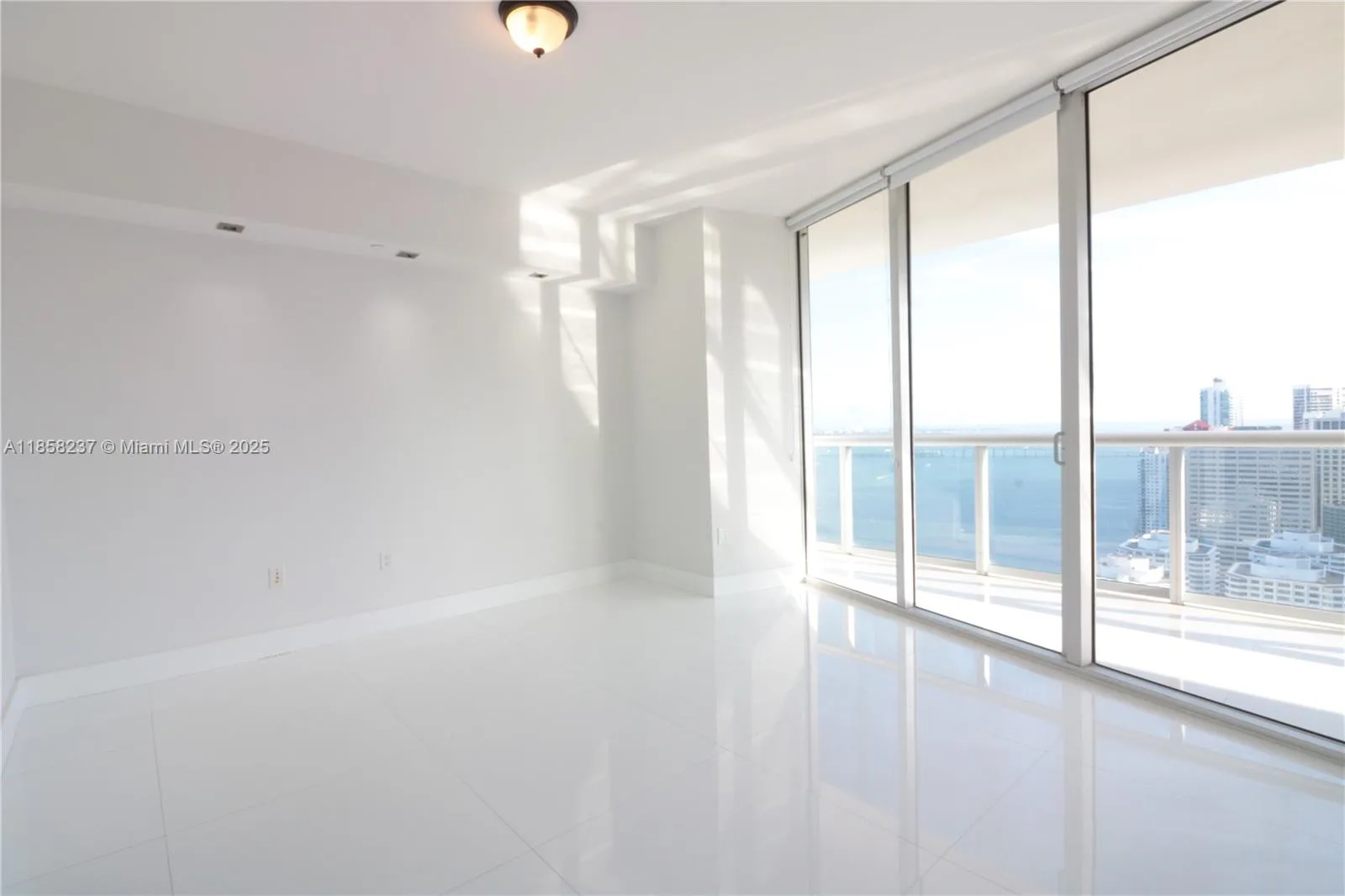 495 Brickell Ave # 4005, Miami, FL 33131 photo 3