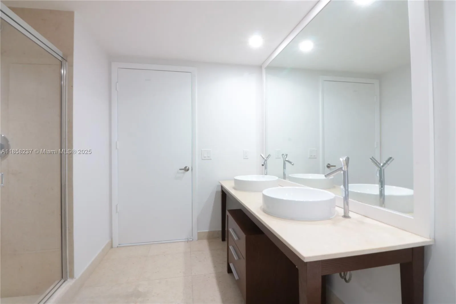 495 Brickell Ave # 4005, Miami, FL 33131 photo 8