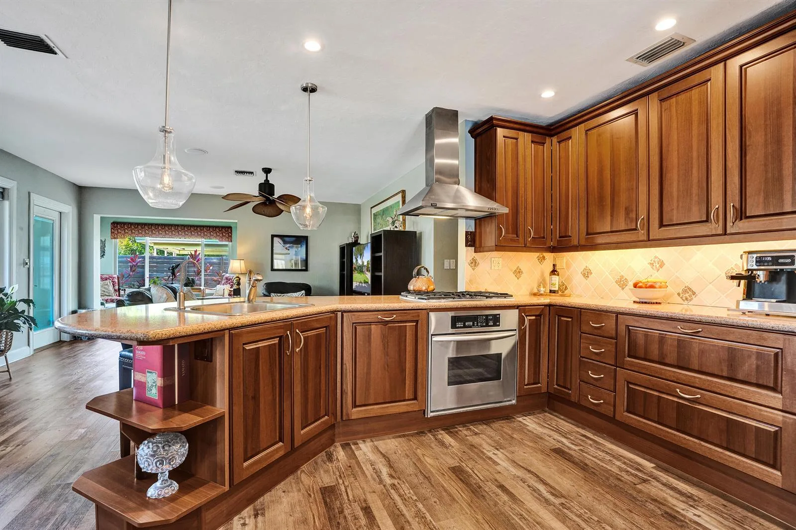 4781 NE 16th Avenue, Oakland Park, FL 33334 photo 9