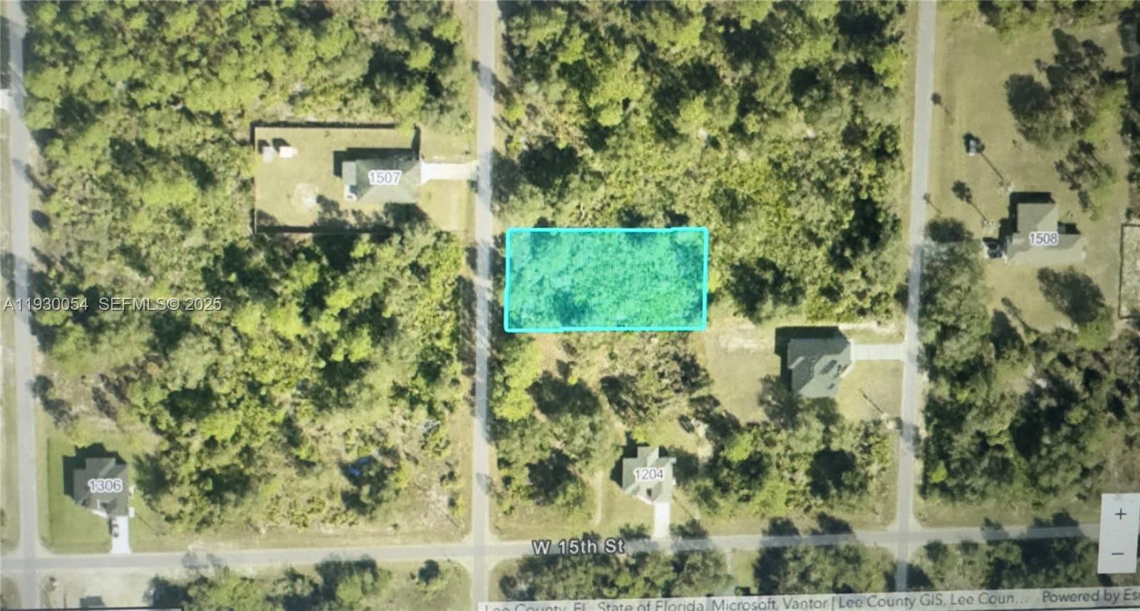 1504 ACACIA AVE, Lehigh Acres, FL 33972