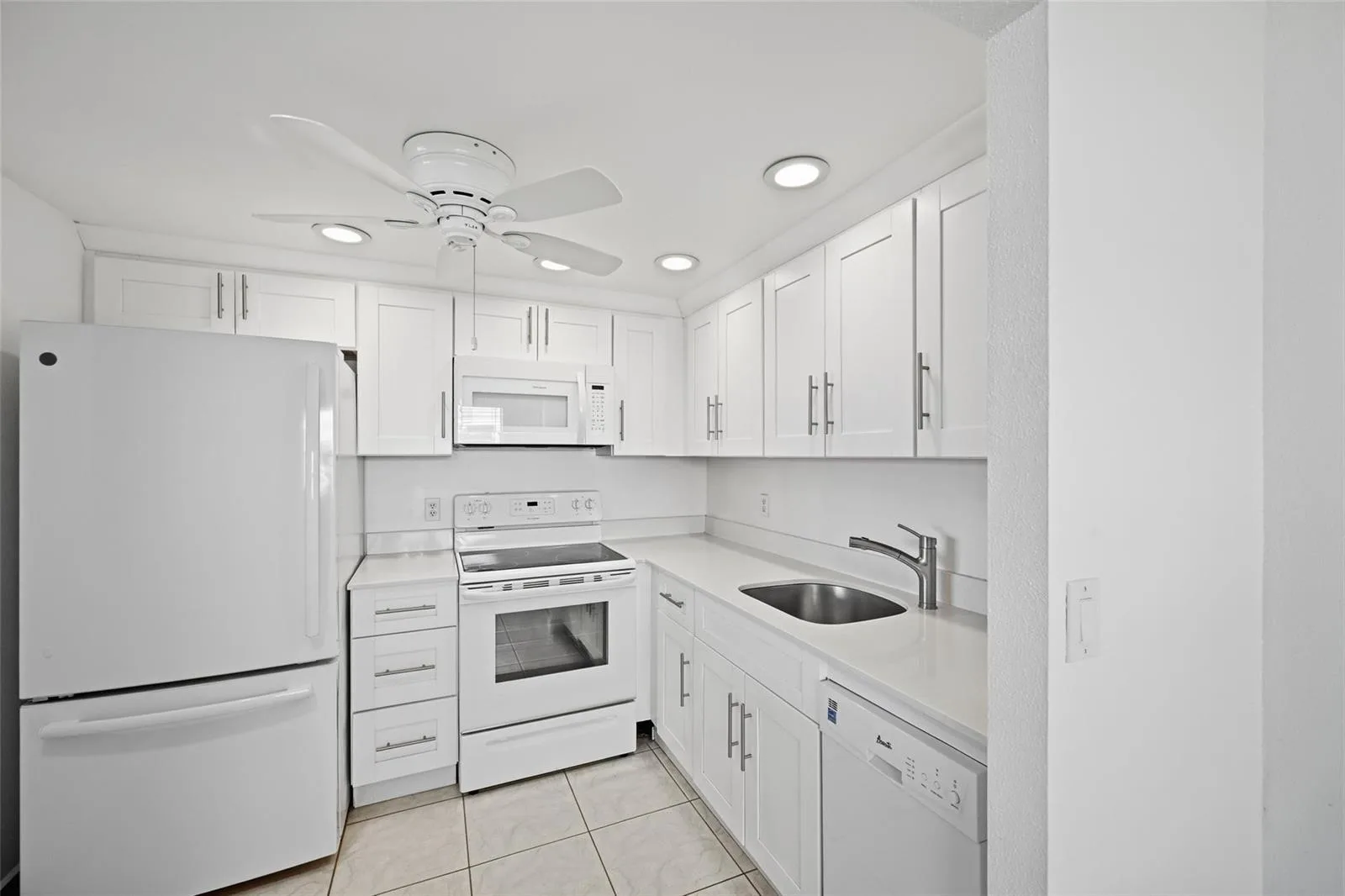 451 Monaco J # j, Delray Beach, FL 33446