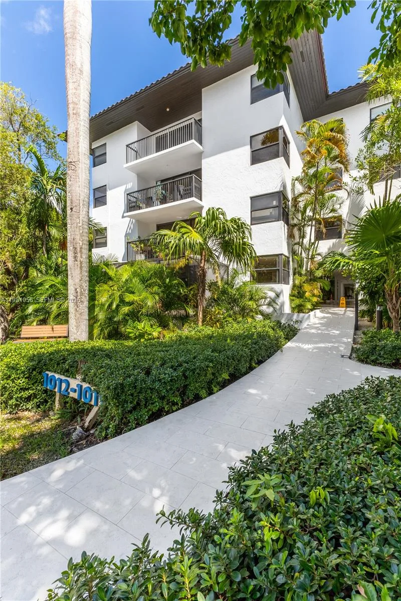 101 Ocean Lane Dr # 1013, Key Biscayne, FL 33149 photo 2