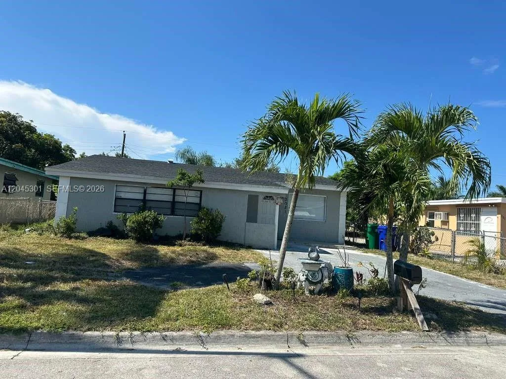 3021 NW 7th Ct, Fort Lauderdale, FL 33311