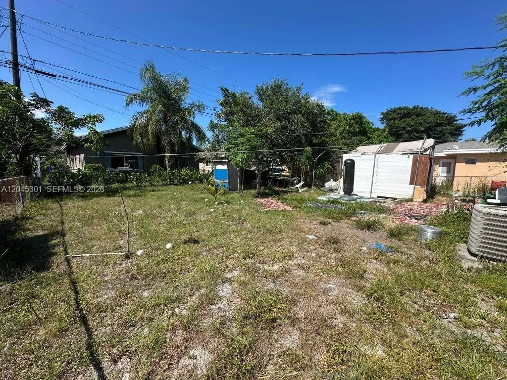 3021 NW 7th Ct, Fort Lauderdale, FL 33311 photo 9