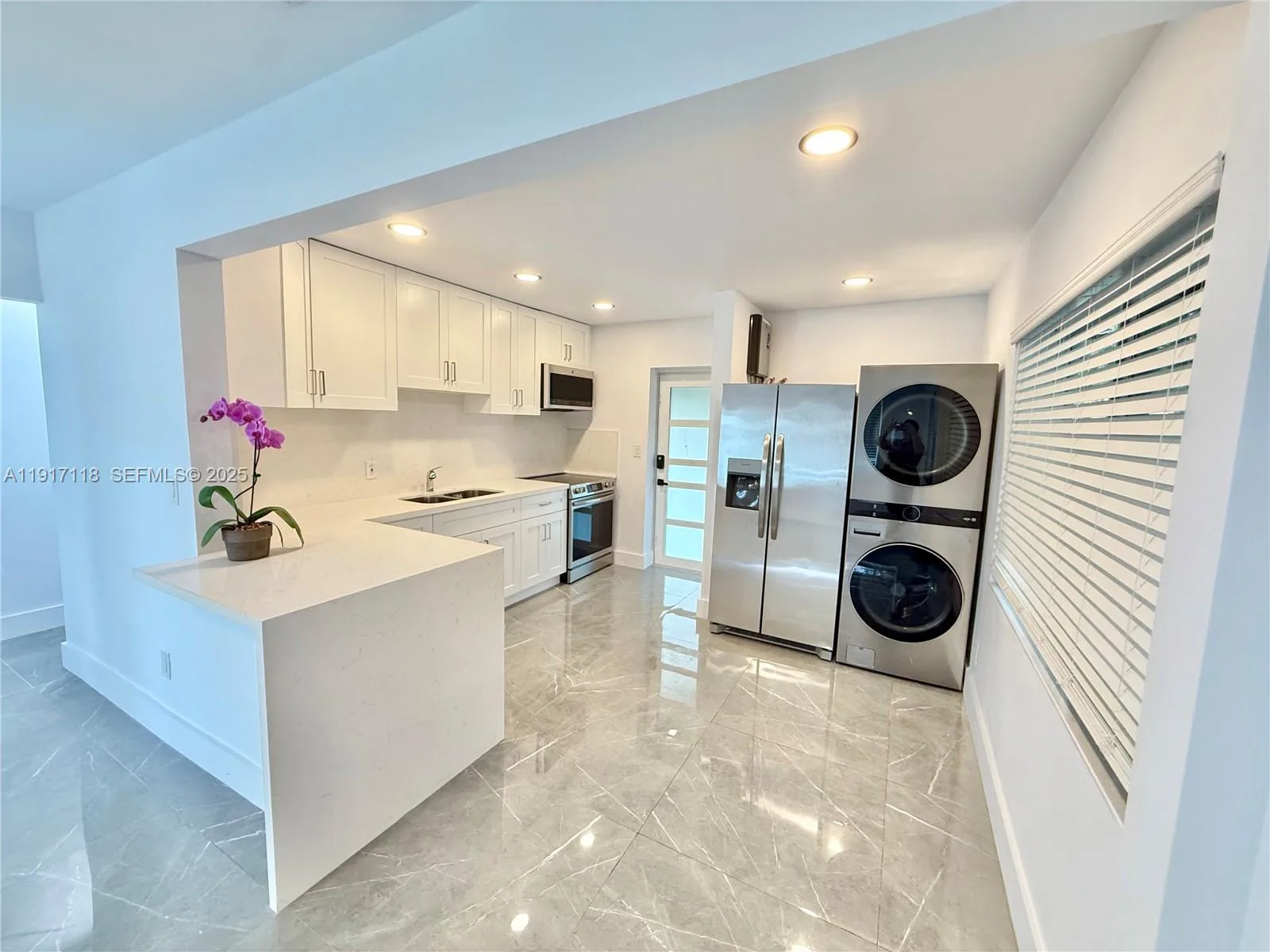 1357 SW 22nd Ter, Fort Lauderdale, FL 33312 — zdjęcie 4